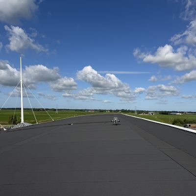 Dakrenovatie bedrijfspand - 10.000 m²
