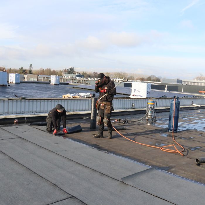 Dakrenovatie bedrijfspand Aalbers 2